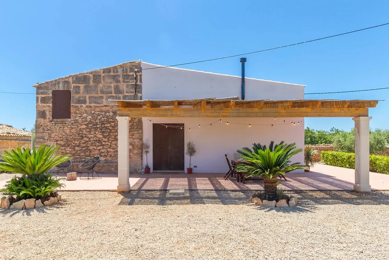 Villa Finca Loft Can Moreno Es Trenc à Ses Salines  Hébergement de vacances